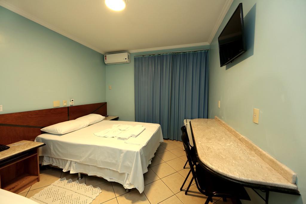 Hotel Rouver Foz do Iguacu Bagian luar foto